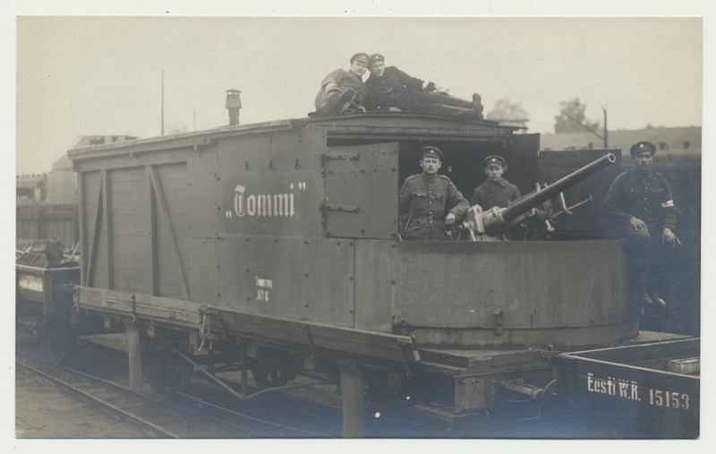 foto, Eesti Vabadussõda, laiarööpmeline soomusrong nr 6 TOMMI, suurtükiplatvorm, u 1919, foto Parikas