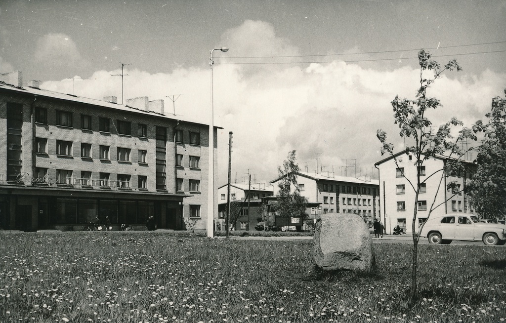 foto, Viljandi, Paalalinn (pood), 1970, foto A. Kiisla
