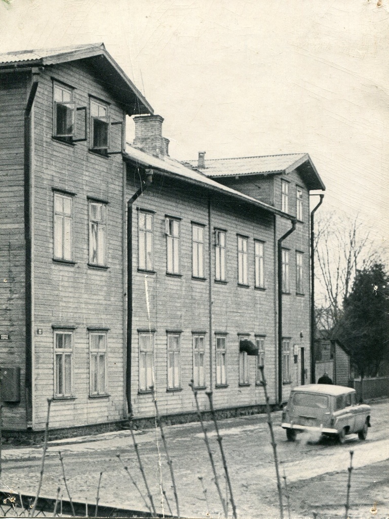 Location of Pärnu Tuberculosis Dispanzer in an old wooden building, Roosi Street 3