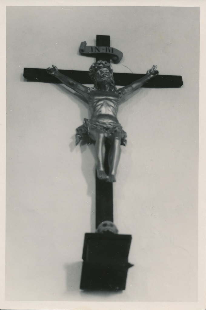 foto, Viljandimaa, Pilistvere kiriku sisevaade, krutsifiks, 1939, foto T. Parri