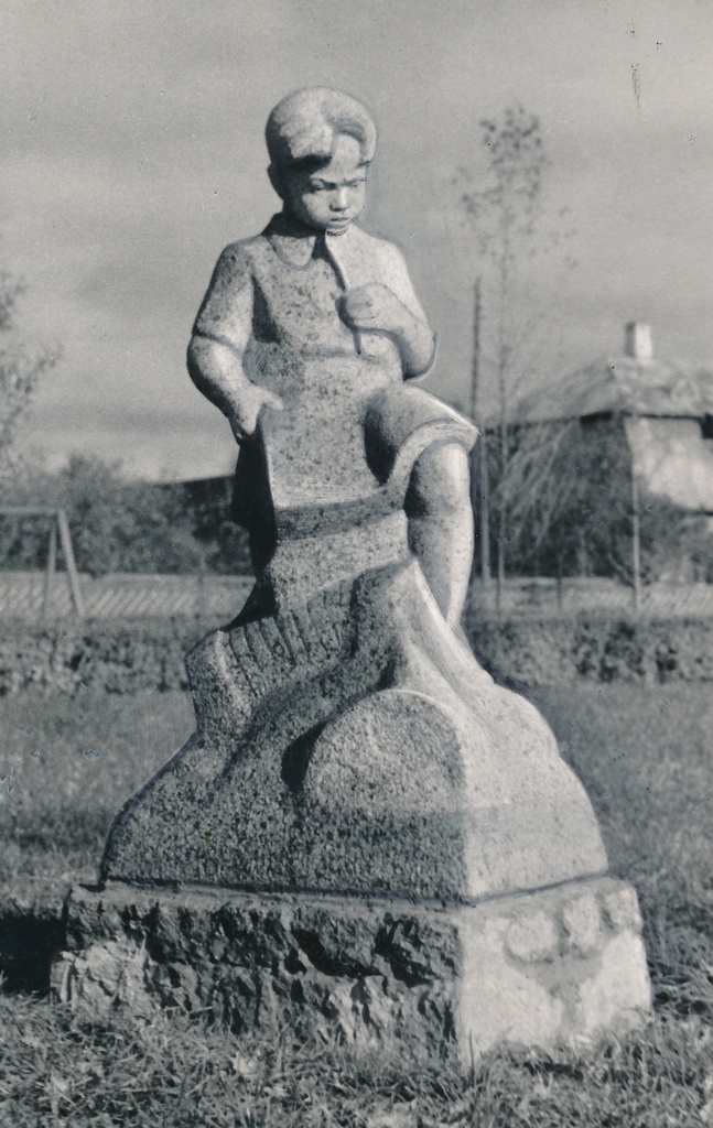 foto, Viljandi, Pioneeride park, kuju Noor tehnik, 1962, foto A. Kiisla