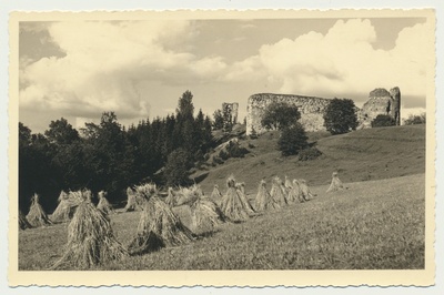 fotopostkaart, Võrumaa, Vastseliina piiskopilinnuse varemed, 1939, foto J. Triefeldt  duplicate photo