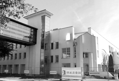 Sanatorium "Estonia" in Pärnu, view of the building from the corner. Architect Ants Raid, KP rephoto