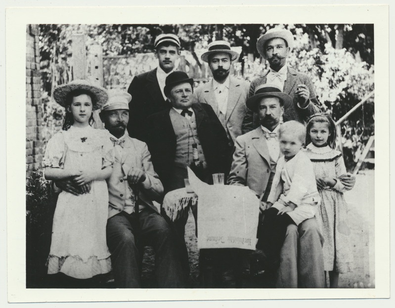fotokoopia, August Kitzberg ja teised Kuramaal, u 1895