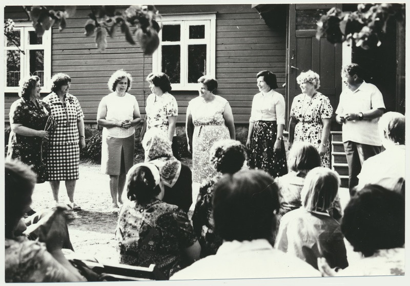 foto, A. Kitzbergi 125. sünniaastapäeva tähistamine Maiel, 1980