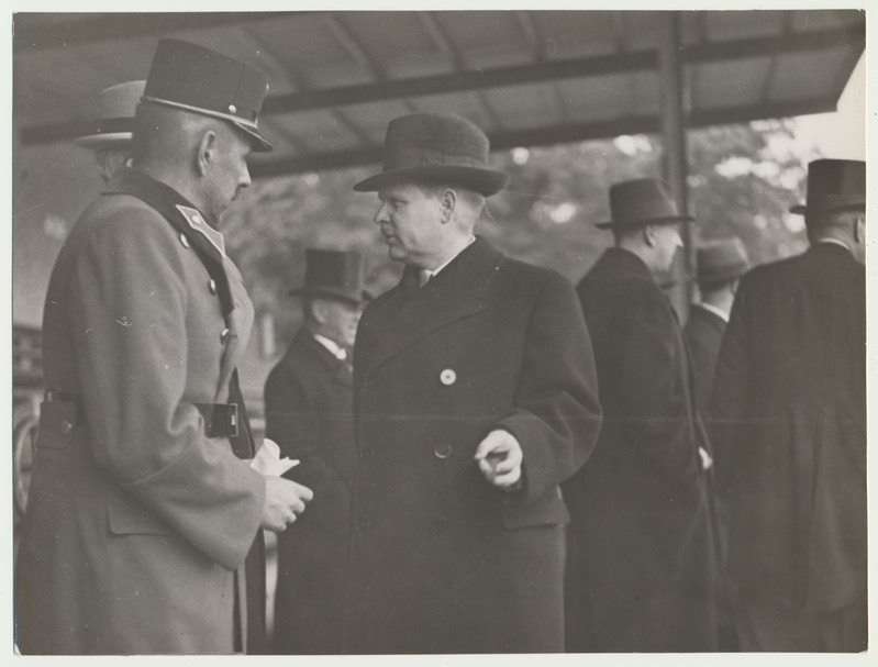 foto, haridusminister A. Jaakson ja?, u 1938