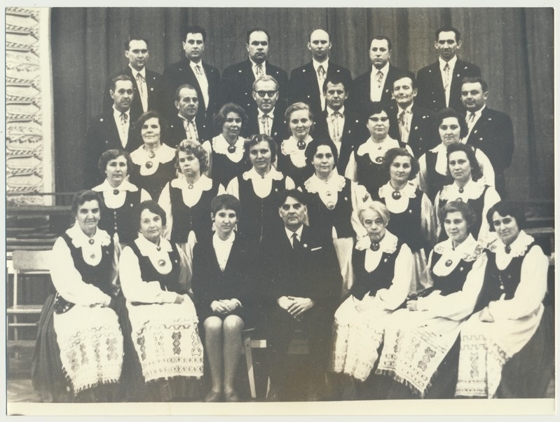 foto, segakoor Koit, teenelised lauljad, 1968