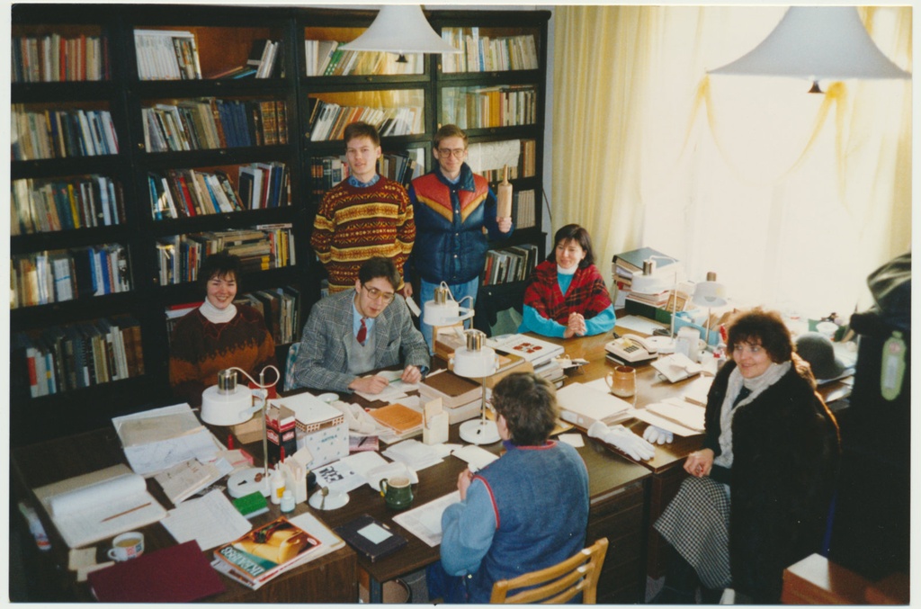 foto, Viljandi muuseum, tööruum, töötajad, 1994
