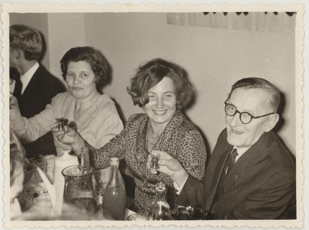 Vanema teadusliku töötaja Ene Õunase ja Tõnu Asu pulmapidu TKM-is 27.09.1969