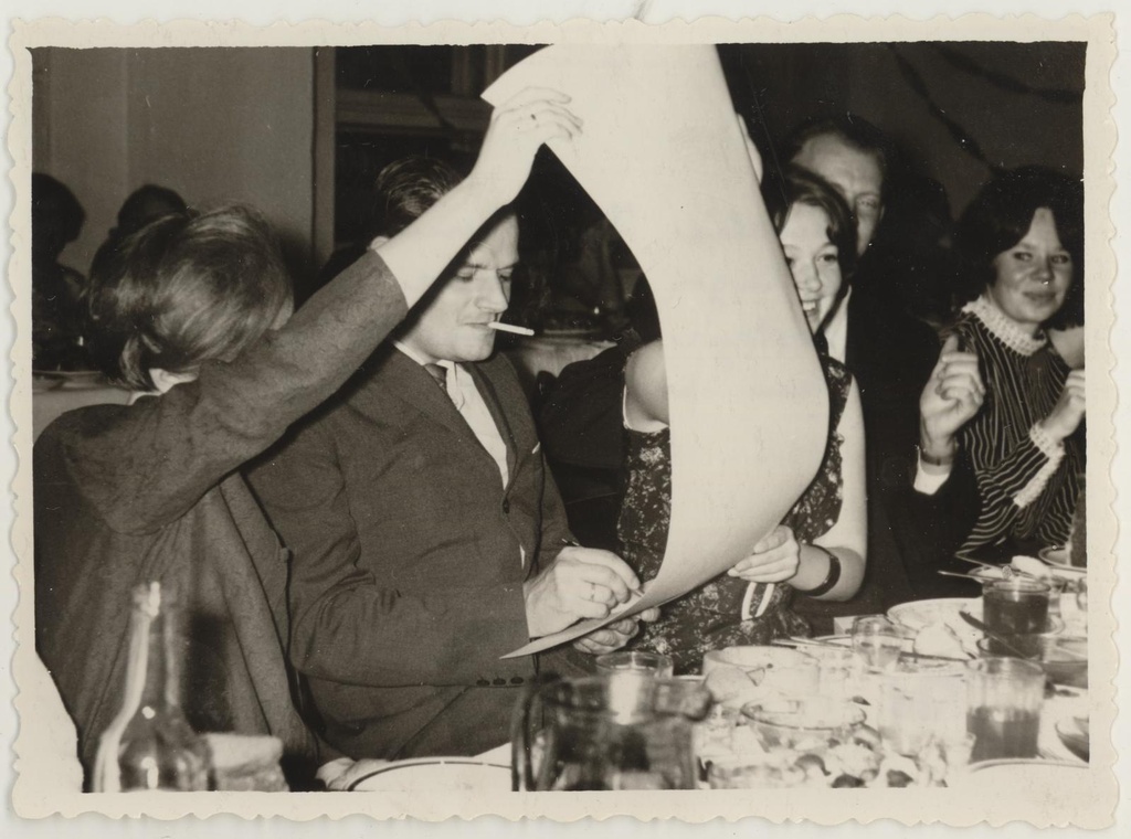 Vanema teadusliku töötaja Ene Õunase ja Tõnu Asu pulmapidu TKM-is 27.09.1969