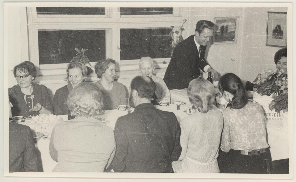 Direktor Vaike Tiigi 50-aasta juubeli tähistamine 6.detsembril (tegelikult 22.november) 1971. Peolauas