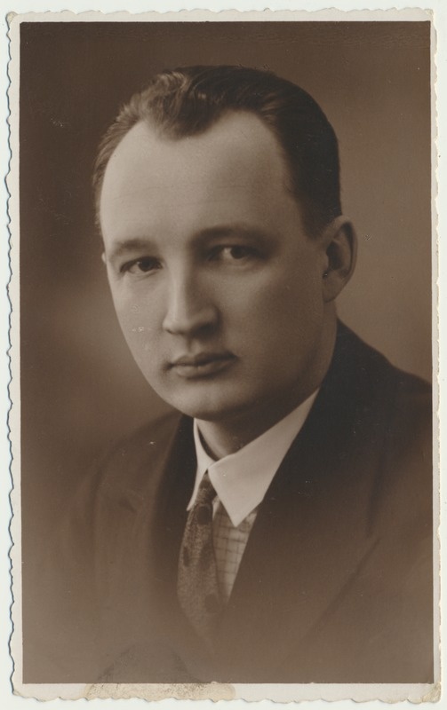 foto, Aleksander Loorits, u 1935