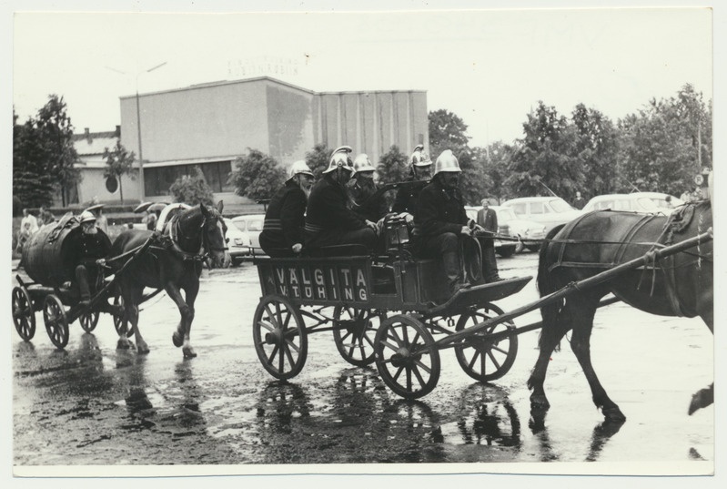 foto, Viljandi, tuletõrje-100, rongkäik, 1968