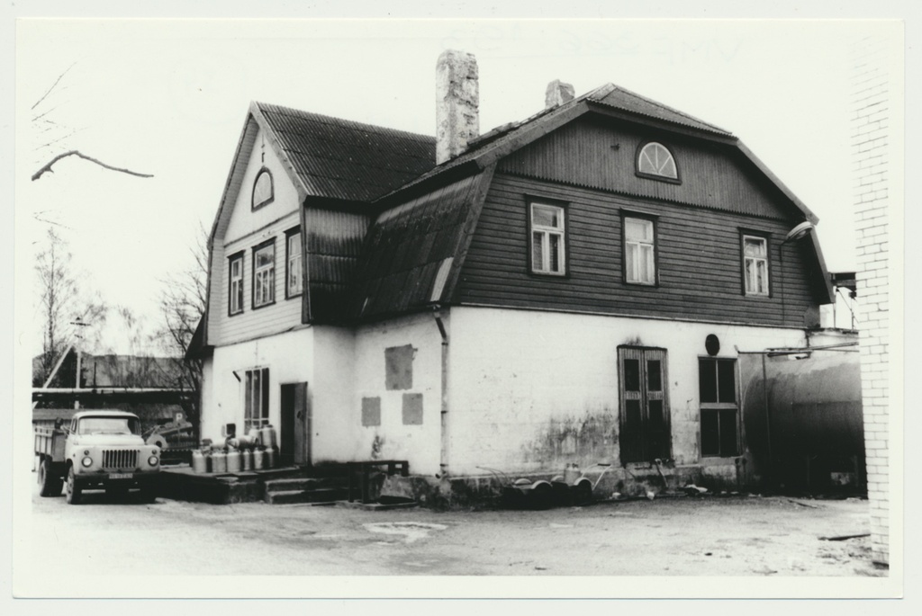 foto, Viljandimaa, Vastemõisa meierei, 1993, foto L. Kadalipp