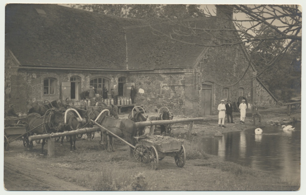 foto, Viljandimaa, vana Õisu meierei, u 1920, foto P. Eier