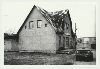 foto, Viljandimaa, Heimtali endine meierei hoone, 1993, foto L. Kadalipp  similar photo