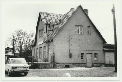 foto, Viljandimaa, Heimtali endine meierei hoone, 1993, foto L. Kadalipp  similar photo
