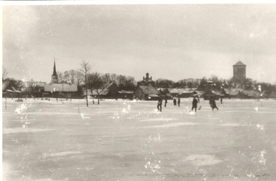 Photocopy, Paide panoram 20th century. In the first half, in the forefront of the swimers on the river ice  duplicate photo