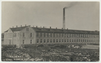 foto, Viljandi Linavabrik, ees puuaed, u 1920  duplicate photo