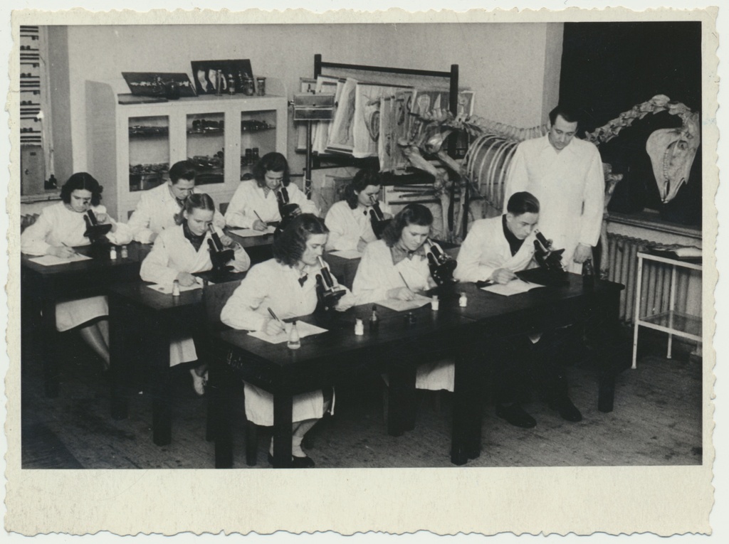 foto, Vana-Võidu tehnikum, laboritund, 1954
