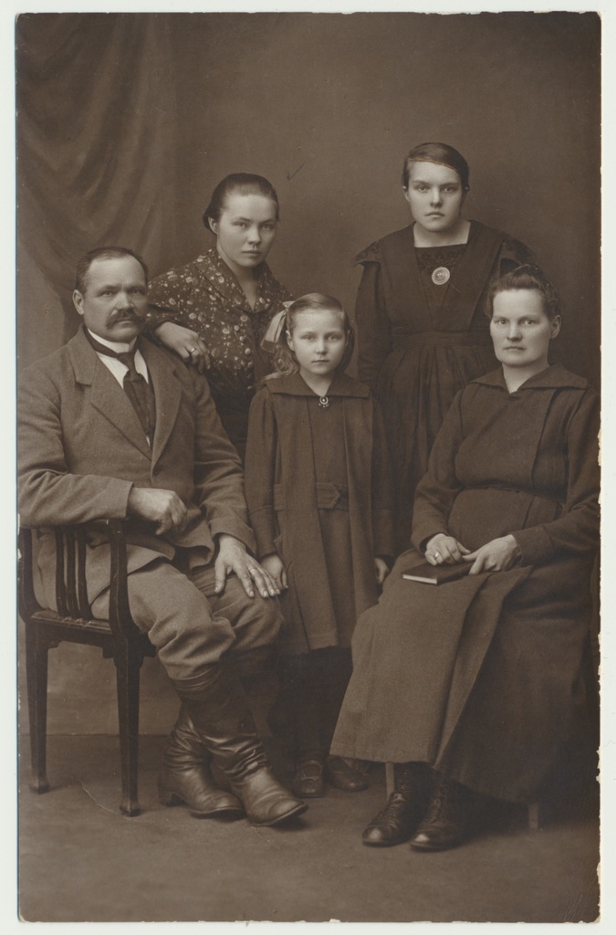 foto, Marie Moll, isa, ema, 2 õde, u 1920
