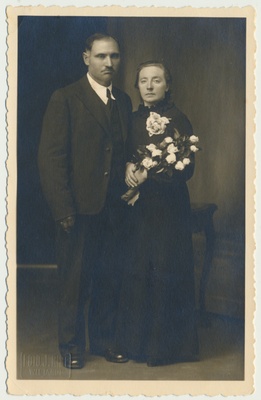 foto, Jaan ja Helene Veldemann, 1936, foto J. Riet  duplicate photo