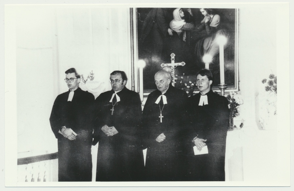 fotokoopia, Markus, Eenok, Harri ja Naatan Haamer, u 1987, Tarvastu kirik