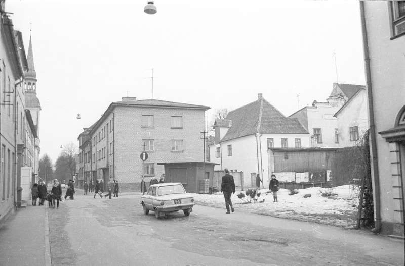 August Grimmi or "Lõviapteek" in Pärnu