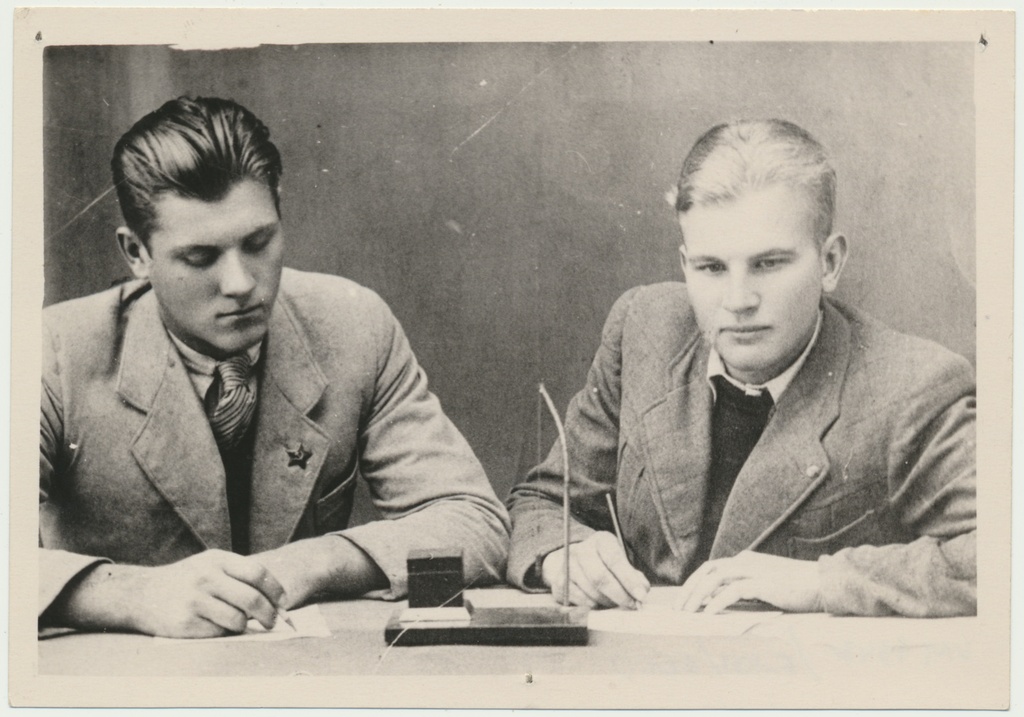 foto, komsomolid Arvi Reitel, Ferdinand Silm, 1940
