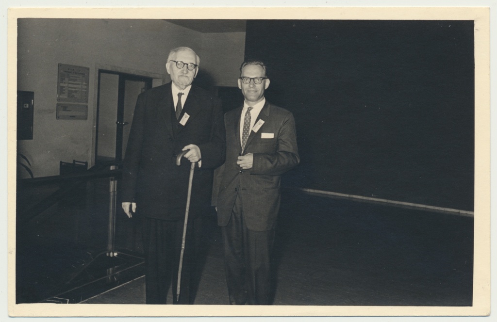foto, Viktor Lepik, August Osvald Westren Doll, Stuttgard, 1959