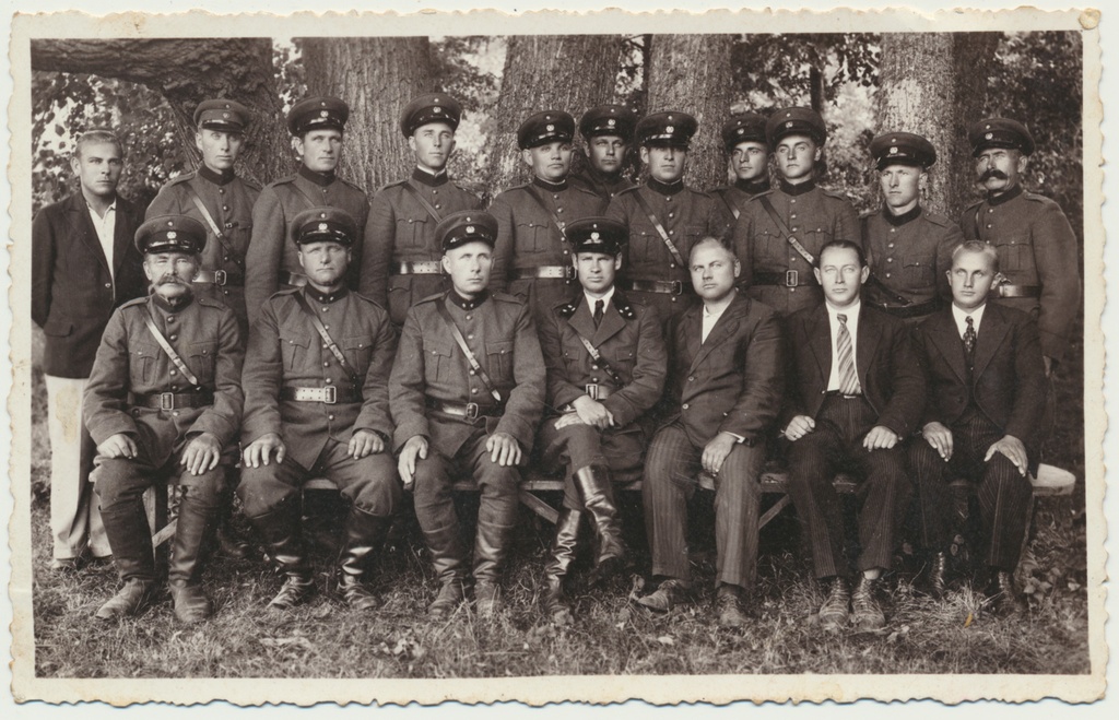 foto, Viljandimaa, Tarvastu metskond, metsavahid, u 1935, foto A. Masing