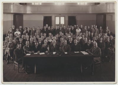 foto, Eesti Arstide Selts?, VEHS-i saalis, sh H. Koppel, u 1935, foto J. Riet  duplicate photo