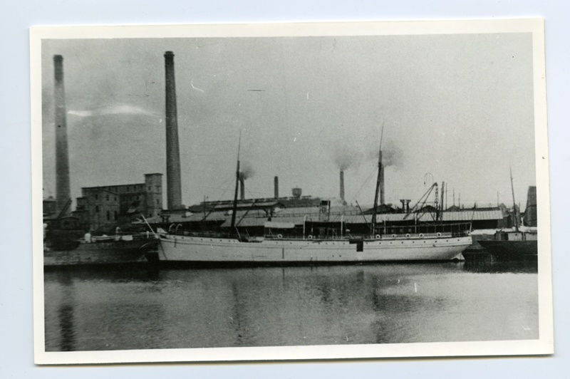 H. d. Schmidt's travel storm "Vasa" stood at the Valdhofi factory cave in Pärnu