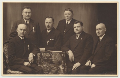 foto, Eesti Punase Risti Seltsi Viljandi osakond, sh J.Vares, A.Vichvelin, u 1930, foto J. Riet  duplicate photo