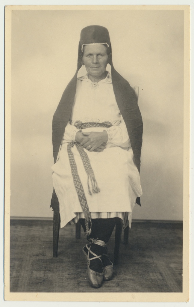 foto, rahvalaulik Liisu Tamp, Jõelähtme, 1936