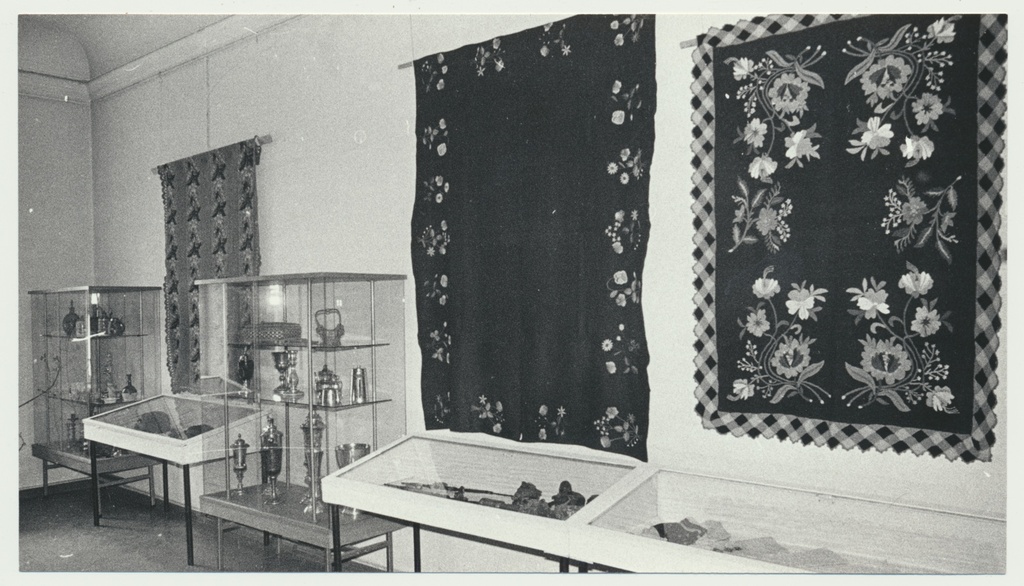 foto, Viljandi Muuseum 110, fondinäitus, 1988, foto E. Veliste