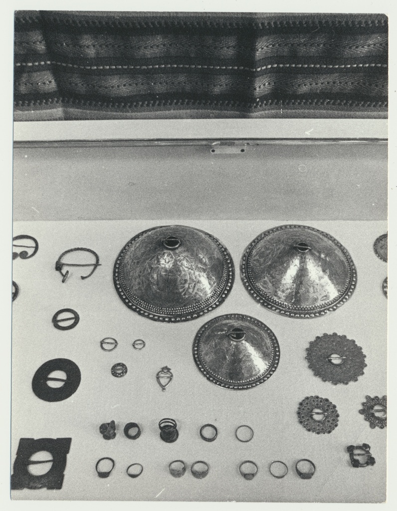 foto, Viljandi Muuseum 110, fondinäitus, 1988, foto E. Veliste