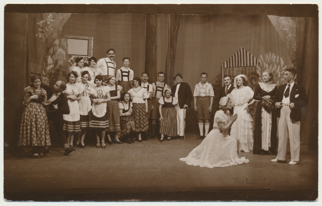 foto, Viljandi, taidlusteater, operett "Viinamäe Liisi", 1935, foto A. Järvekülg