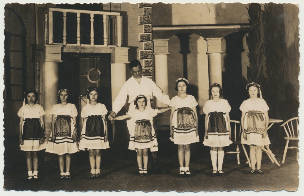 foto, Viljandi, teater Ugala, operett "Mariza", 1929, foto A. Järvekülg