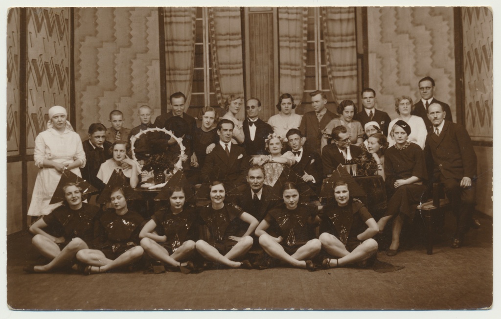 foto, Viljandi, taidlusteater, operett "Ilumäe piimatüdruk", 1935, foto A. Järvekülg