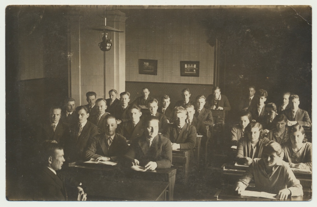 foto, Paistu khk, Õisu Piimaasjanduse kool, õpperuum, 1931