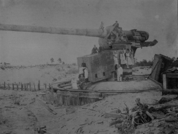 Beach batteries cannon in Tahkuna since World War I