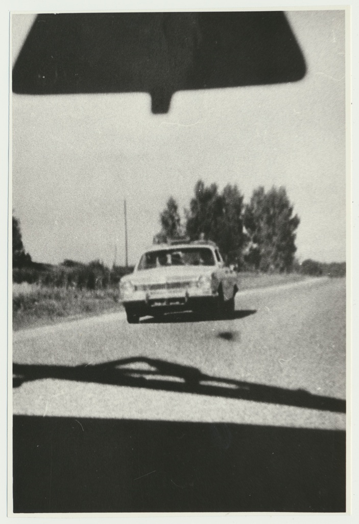 foto, Viljandimaa, Tarvastu, keelatud muinsuskaitse päevad, siseministri auto, 05.09.1987, foto T. Matson
