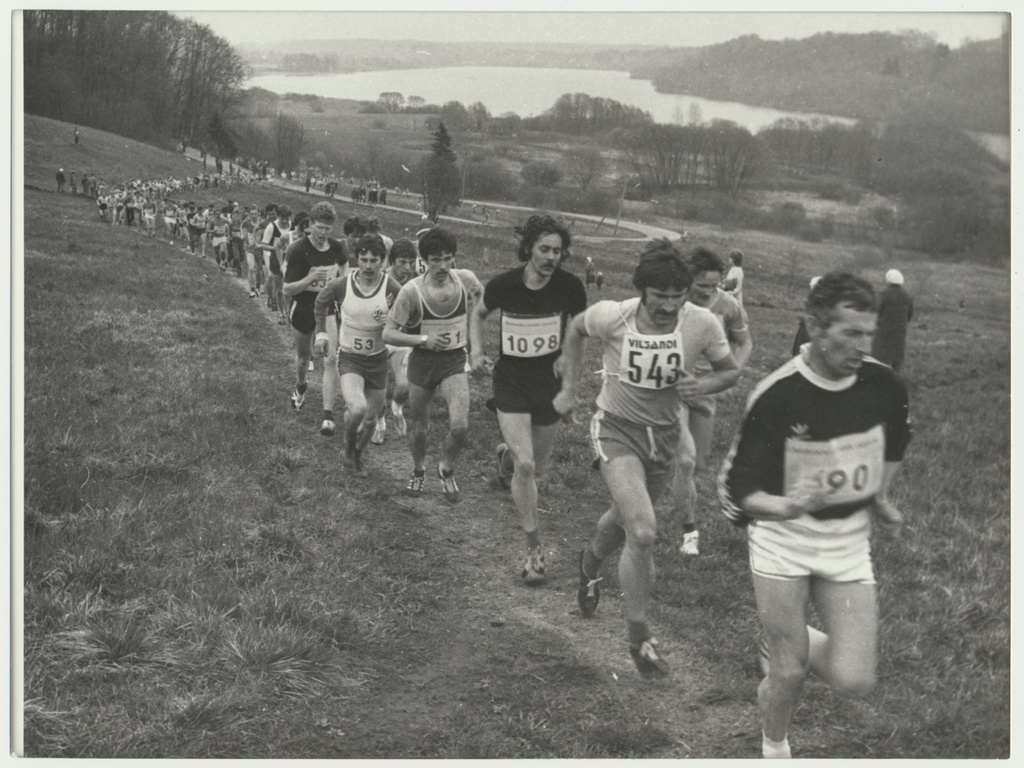 foto, Ümber Viljandi järve jooks, 1983, foto E. Veliste
