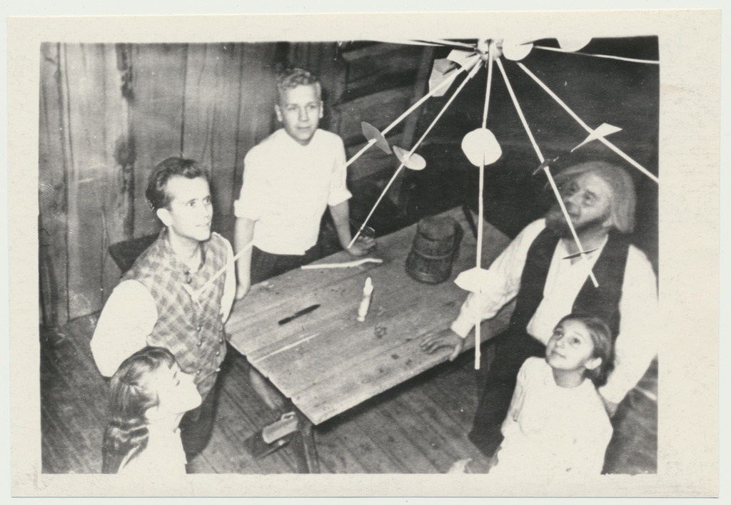 fotokoopia, eestlaste jõulukombed, jõulukroon, 1966, TK Edu Tartu