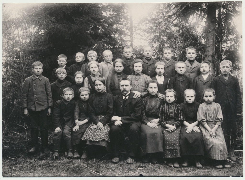 foto, Viljandimaa, Lõhavere algkool, grupp, õpetaja J. Adamson, 1911-1912