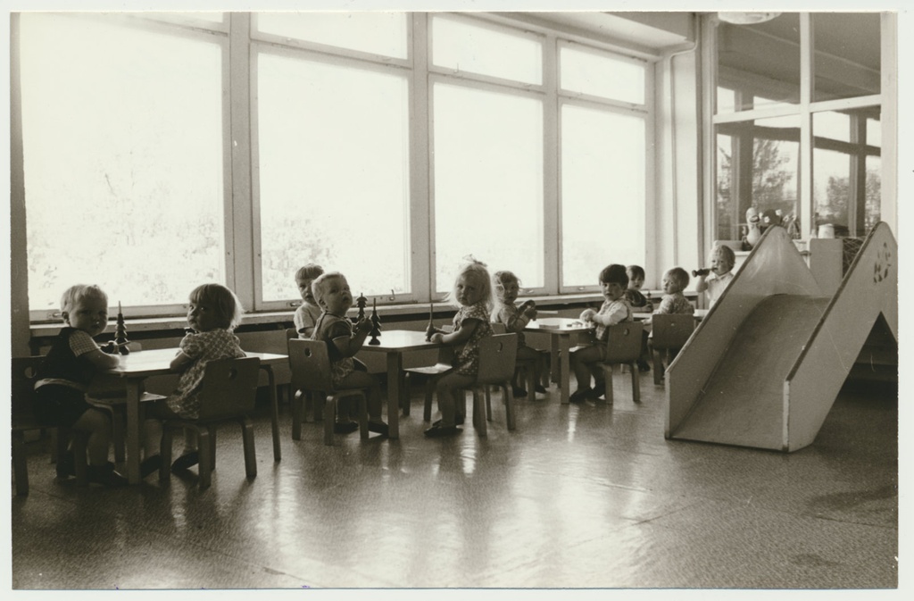 foto Abja-Paluoja lastepäevakodu (lasteaed), mängutuba 1976 foto L.Vellema