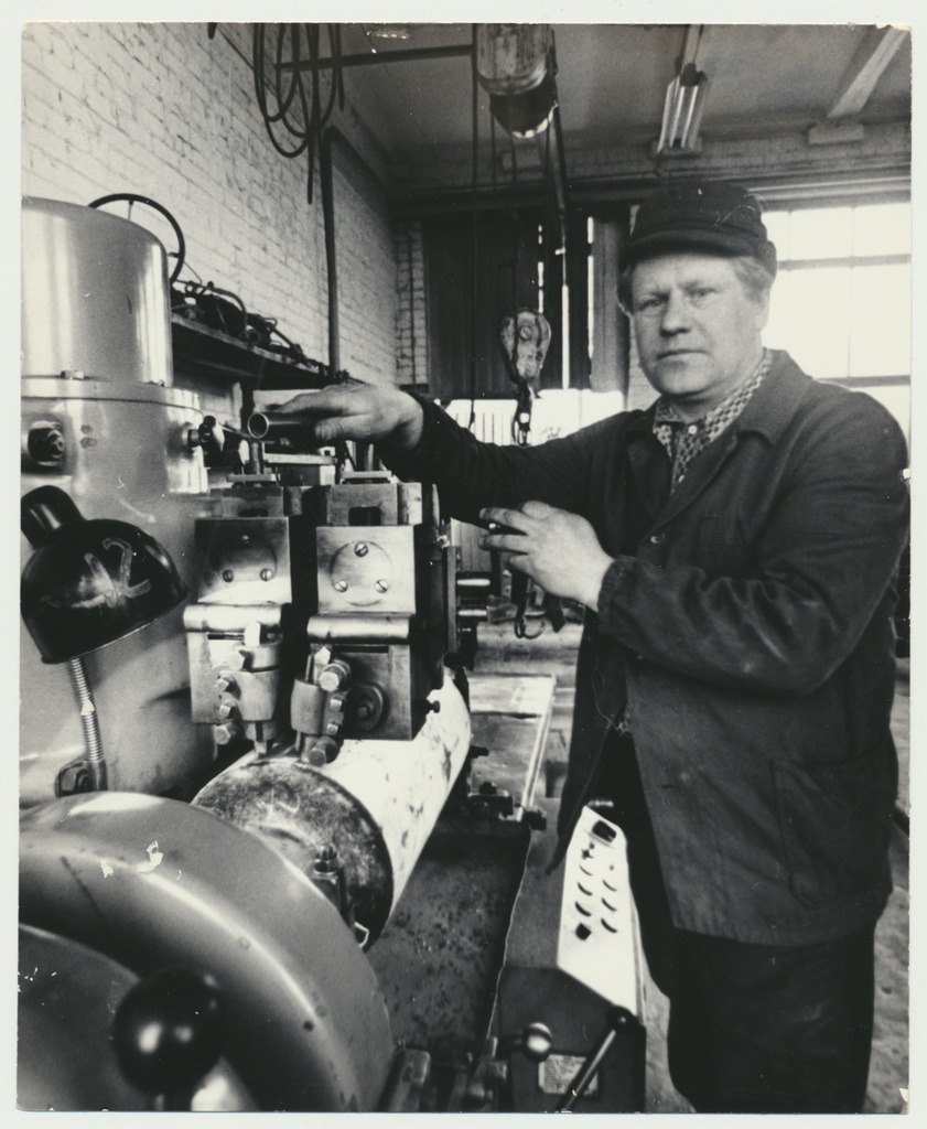 foto Viljandi Teraviljasaaduste Kombinaat, treial Viktor Tuoppi 1975