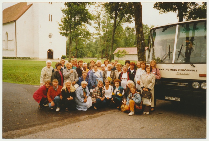 värvifoto, Viljandi, projekt Naised riigikokku (?), seminar, osavõtjad, 15.08.1998