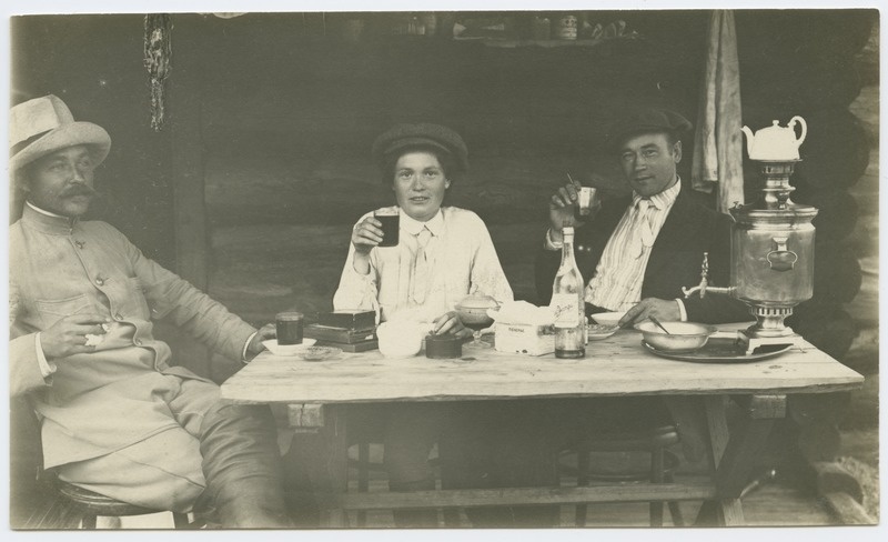 foto, Venemaa, Zeja linn, Anna ja Jaan Kukk teelauas, u 1911